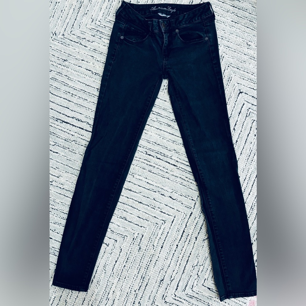 American Eagle Skinny Jeans | Super Stretch | Size 2R | EUC!